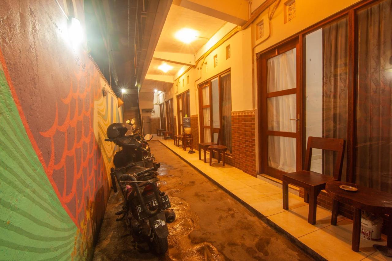 Putra Dadi Guest House ชังกู ภายนอก รูปภาพ